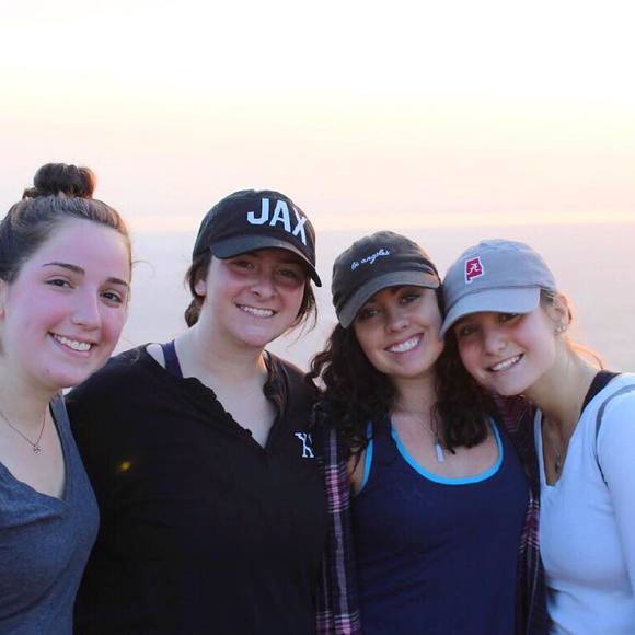 Meet your Posher, Carly - Picture 1 of 1